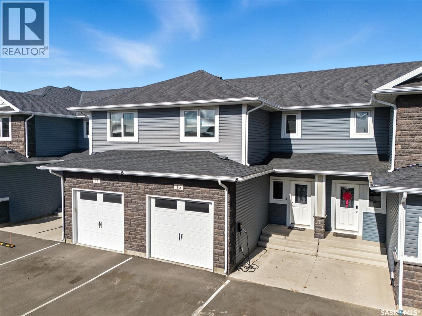 16 115 Veltkamp Crescent, Saskatoon, Saskatchewan  S7T 0T7 - Photo 4 - SK020362