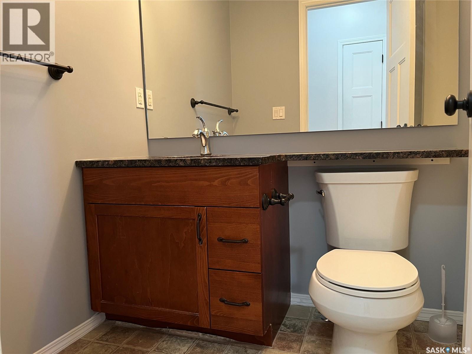210 1220 Blackfoot Drive, Regina, Saskatchewan  S4S 6T2 - Photo 25 - SK020330