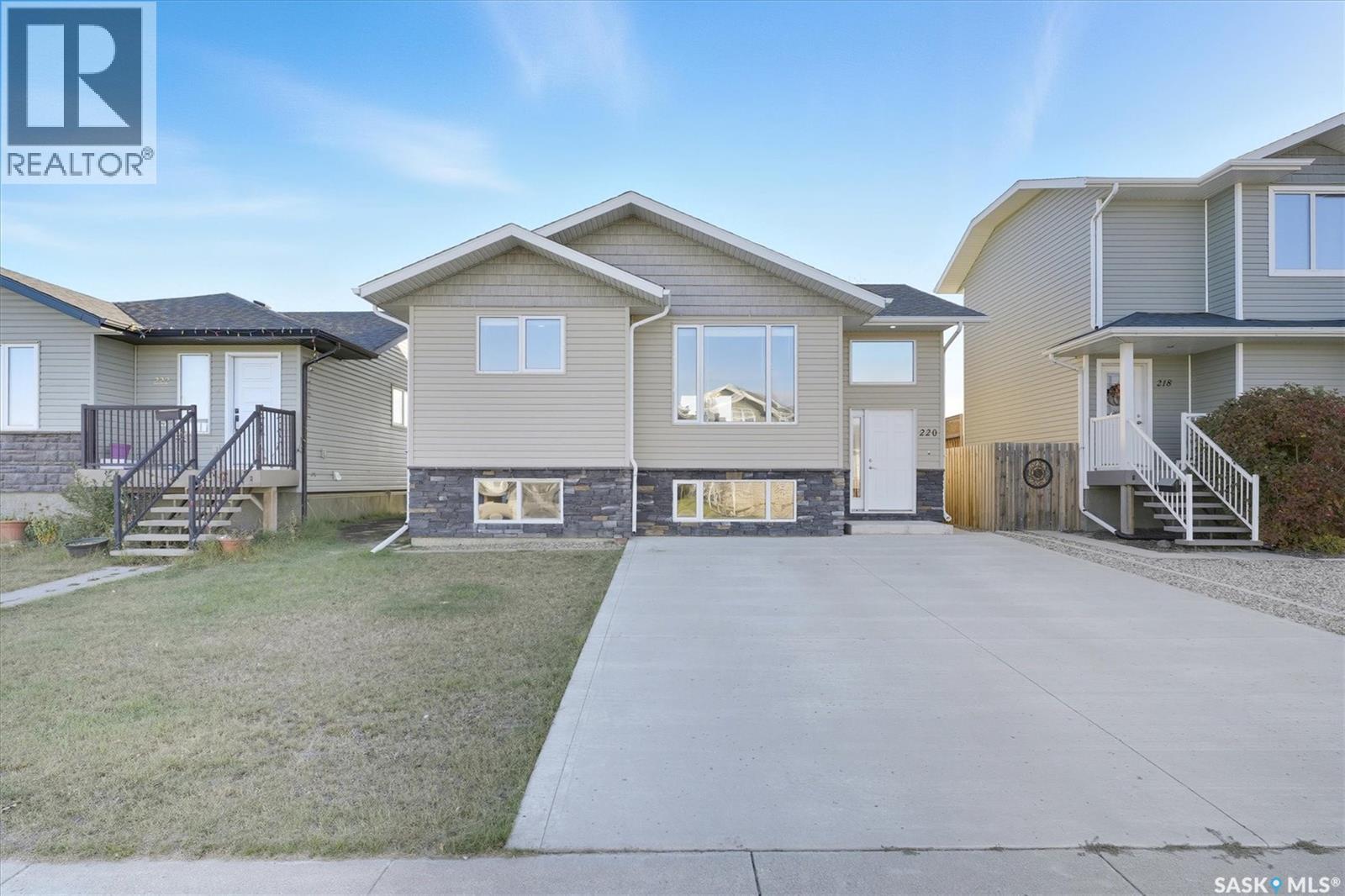 220 Warwick Crescent, Warman, Saskatchewan  S0K 4S0 - Photo 32 - SK020264