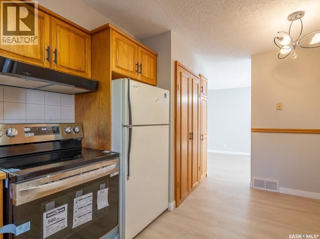 270 Plainsview Drive, Regina, Saskatchewan  S4S 6N1 - Photo 11 - SK020245