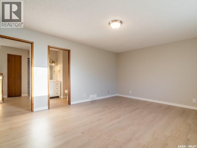 270 Plainsview Drive, Regina, Saskatchewan  S4S 6N1 - Photo 19 - SK020245