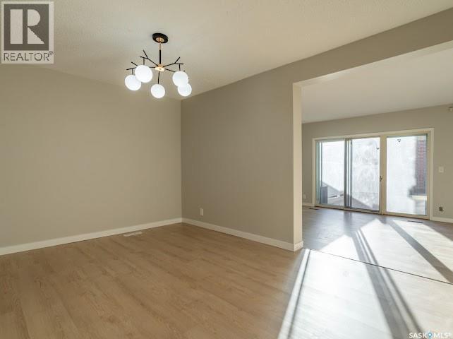 270 Plainsview Drive, Regina, Saskatchewan  S4S 6N1 - Photo 8 - SK020245
