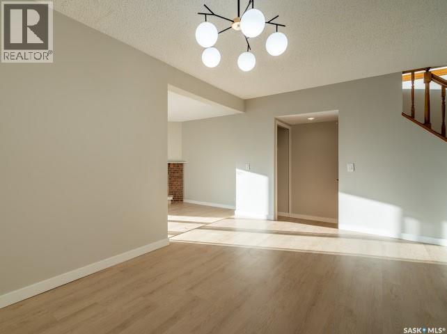 270 Plainsview Drive, Regina, Saskatchewan  S4S 6N1 - Photo 9 - SK020245