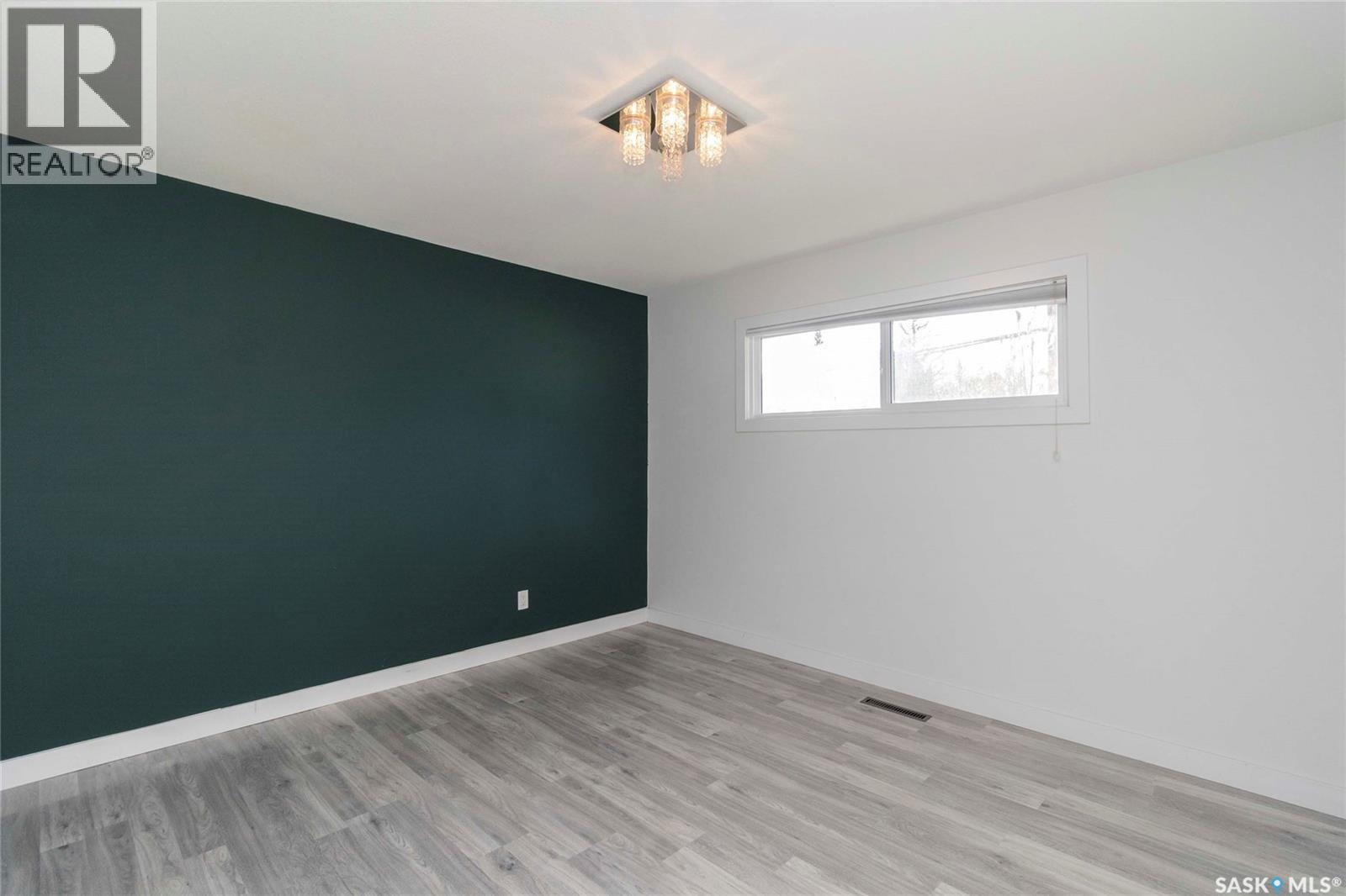 2406 Cairns Avenue, Saskatoon, Saskatchewan  S7J 1V3 - Photo 19 - SK020212