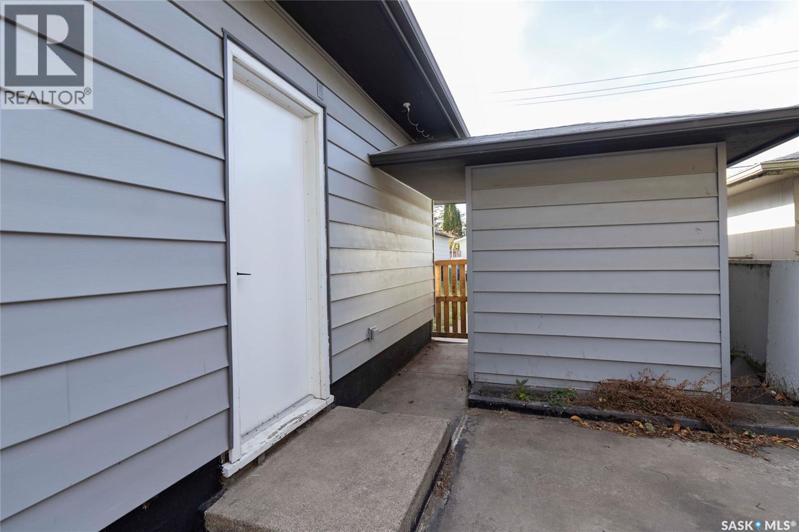 2406 Cairns Avenue, Saskatoon, Saskatchewan  S7J 1V3 - Photo 41 - SK020212