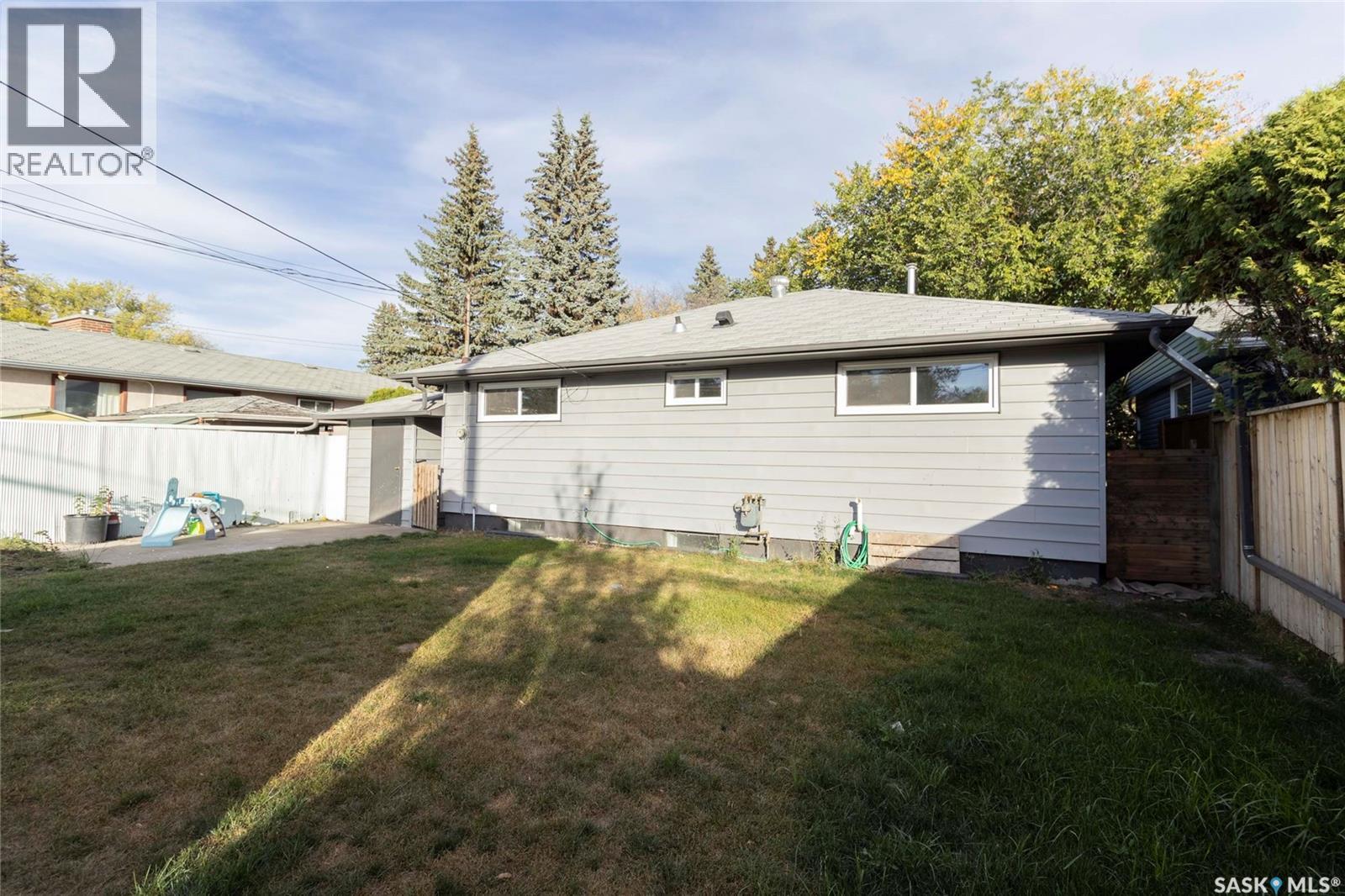 2406 Cairns Avenue, Saskatoon, Saskatchewan  S7J 1V3 - Photo 42 - SK020212