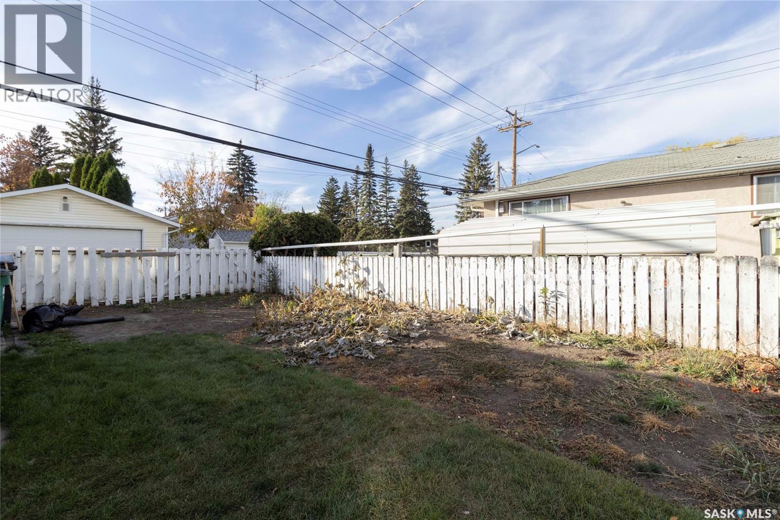 2406 Cairns Avenue, Saskatoon, Saskatchewan  S7J 1V3 - Photo 45 - SK020212