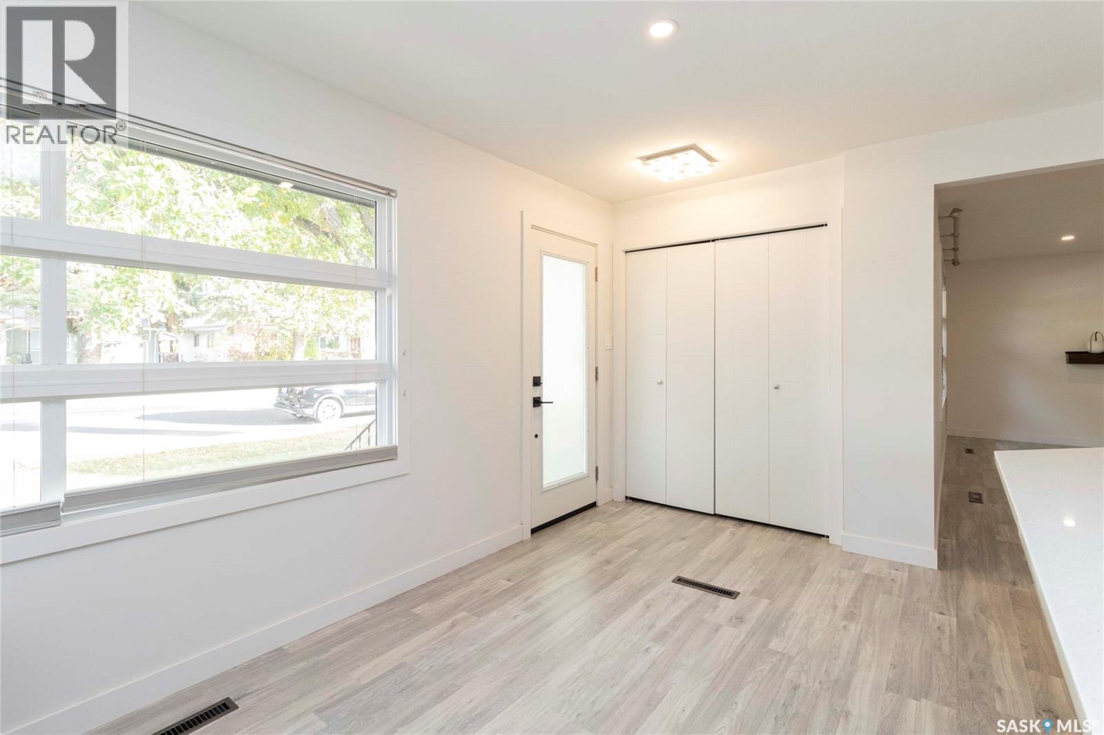 2406 Cairns Avenue, Saskatoon, Saskatchewan  S7J 1V3 - Photo 7 - SK020212