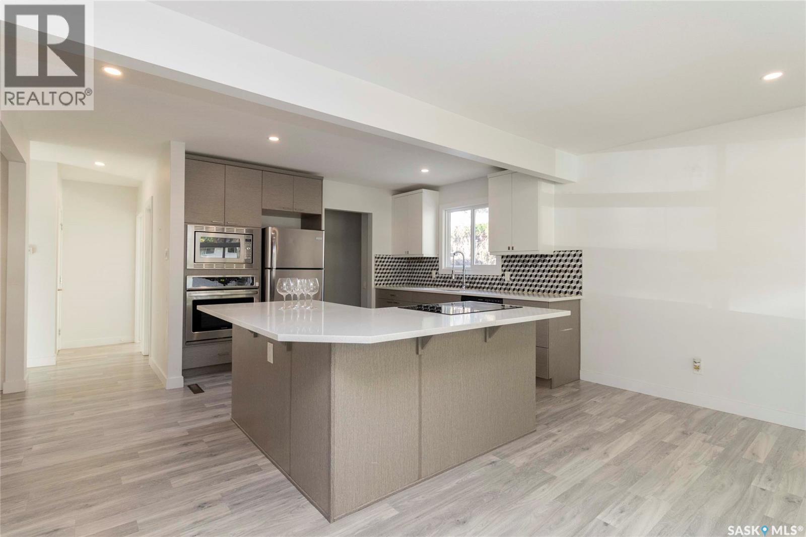 2406 Cairns Avenue, Saskatoon, Saskatchewan  S7J 1V3 - Photo 8 - SK020212