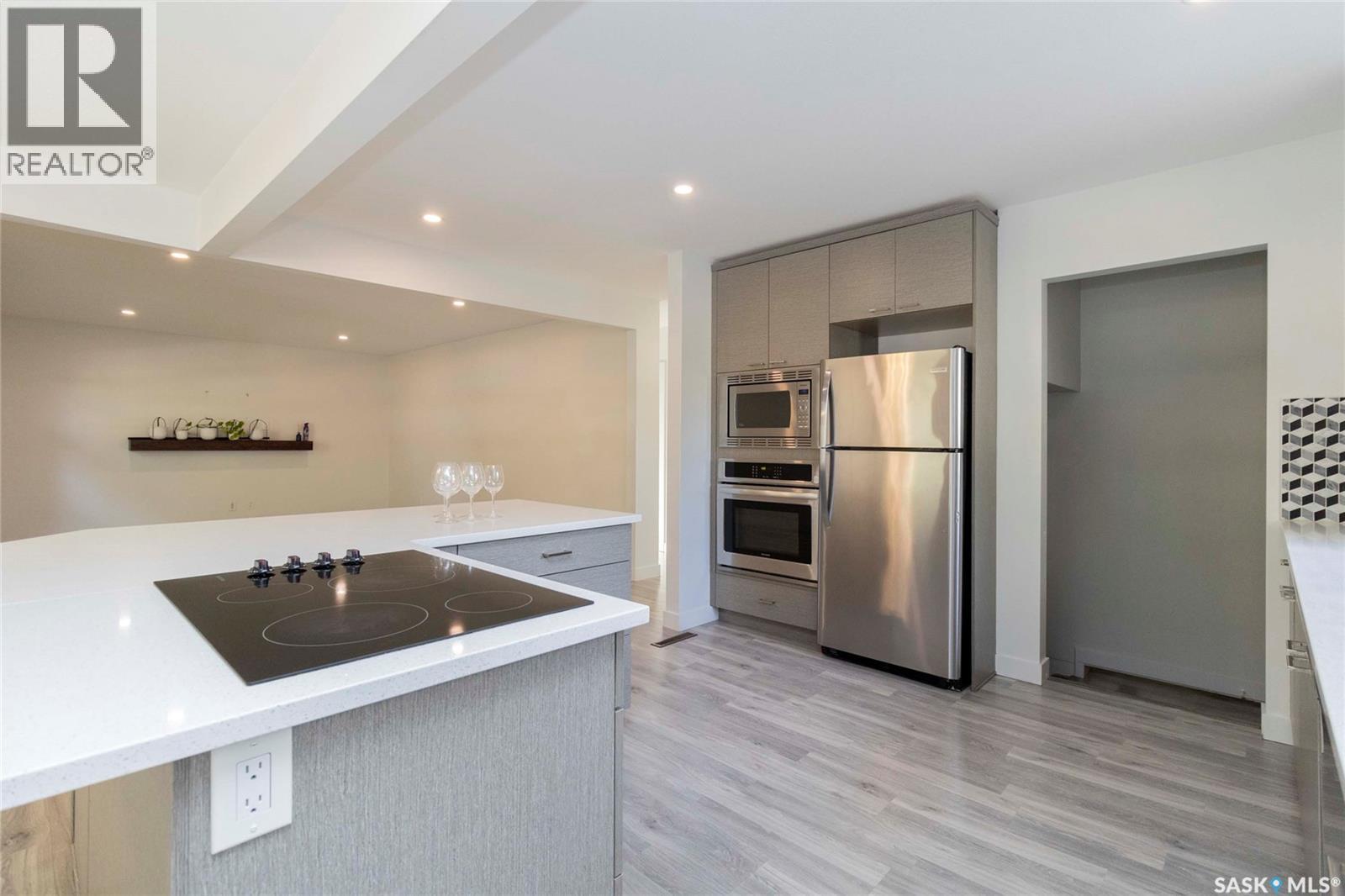 2406 Cairns Avenue, Saskatoon, Saskatchewan  S7J 1V3 - Photo 9 - SK020212