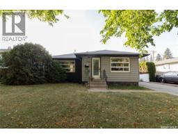 2406 Cairns Avenue Adelaide/Churchill, Saskatoon, Ca