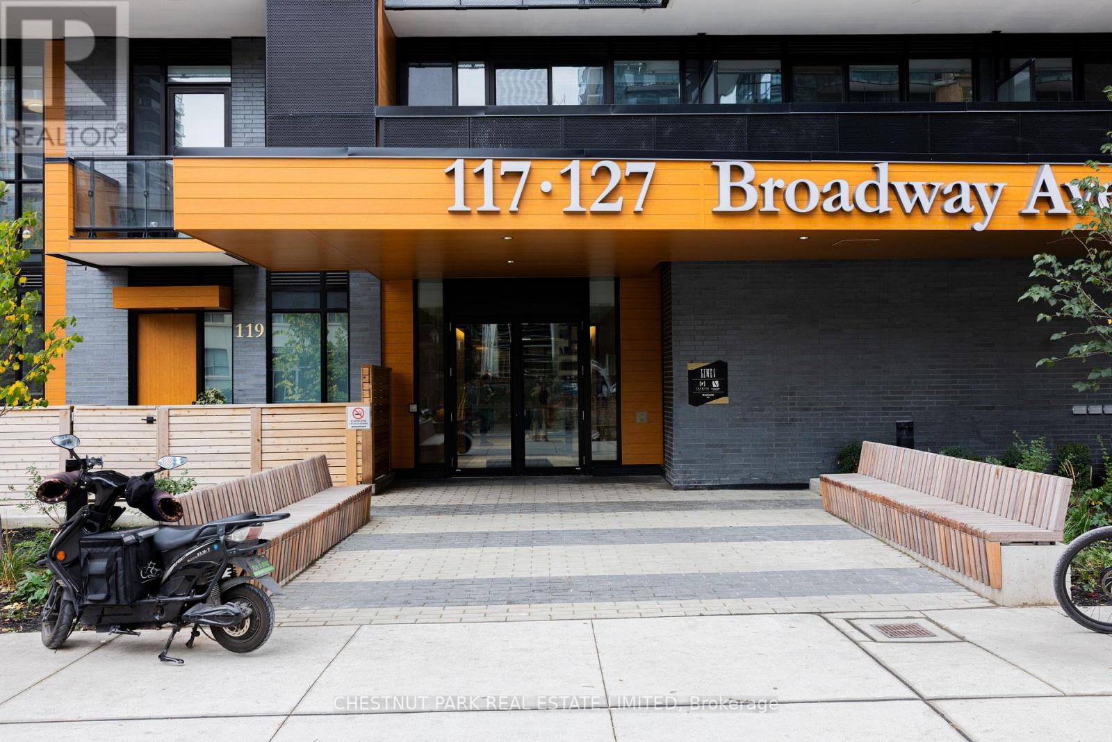 1807 - 117 Broadway Avenue, Toronto, Ontario  M4P 1V3 - Photo 13 - C12451445