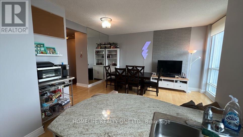 4901 - 763 Bay Street, Toronto, Ontario  M5G 2R3 - Photo 4 - C12451485