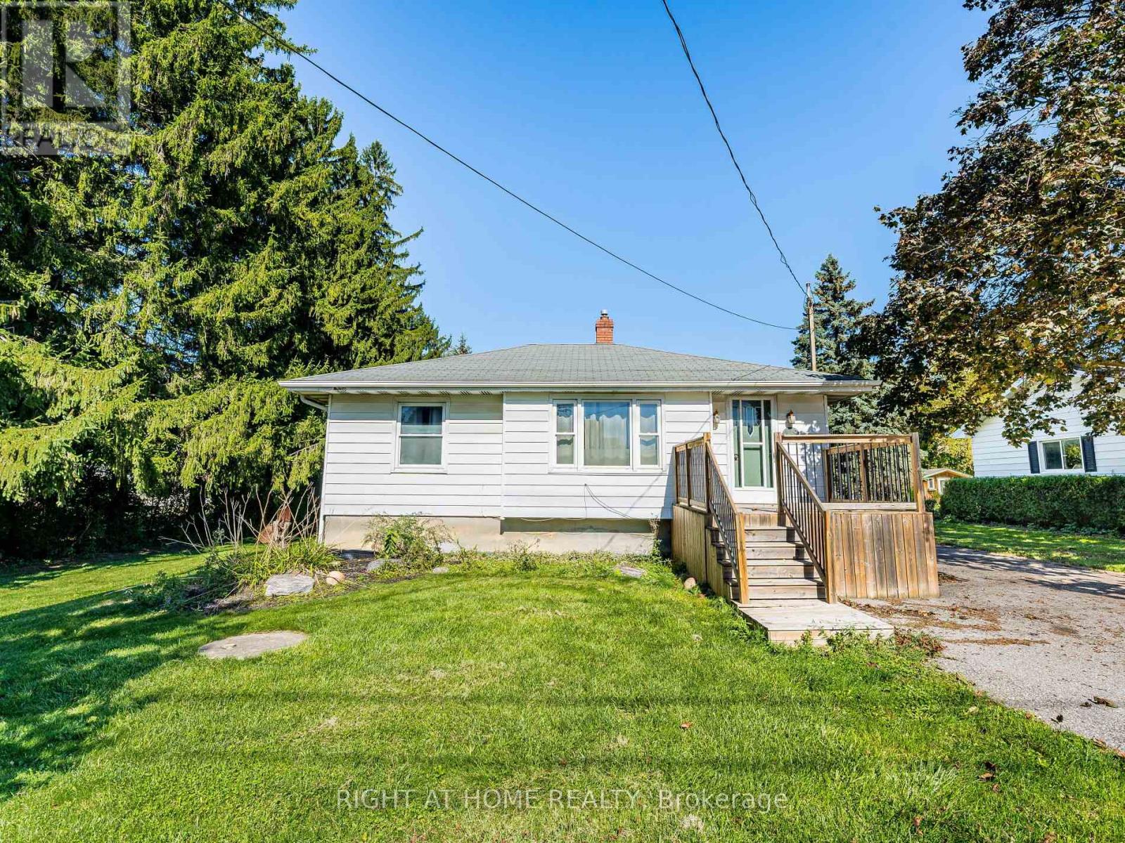 148 Winchester Road E, Whitby (Brooklin), Ontario  L1M 1X2 - Photo 1 - E12451446