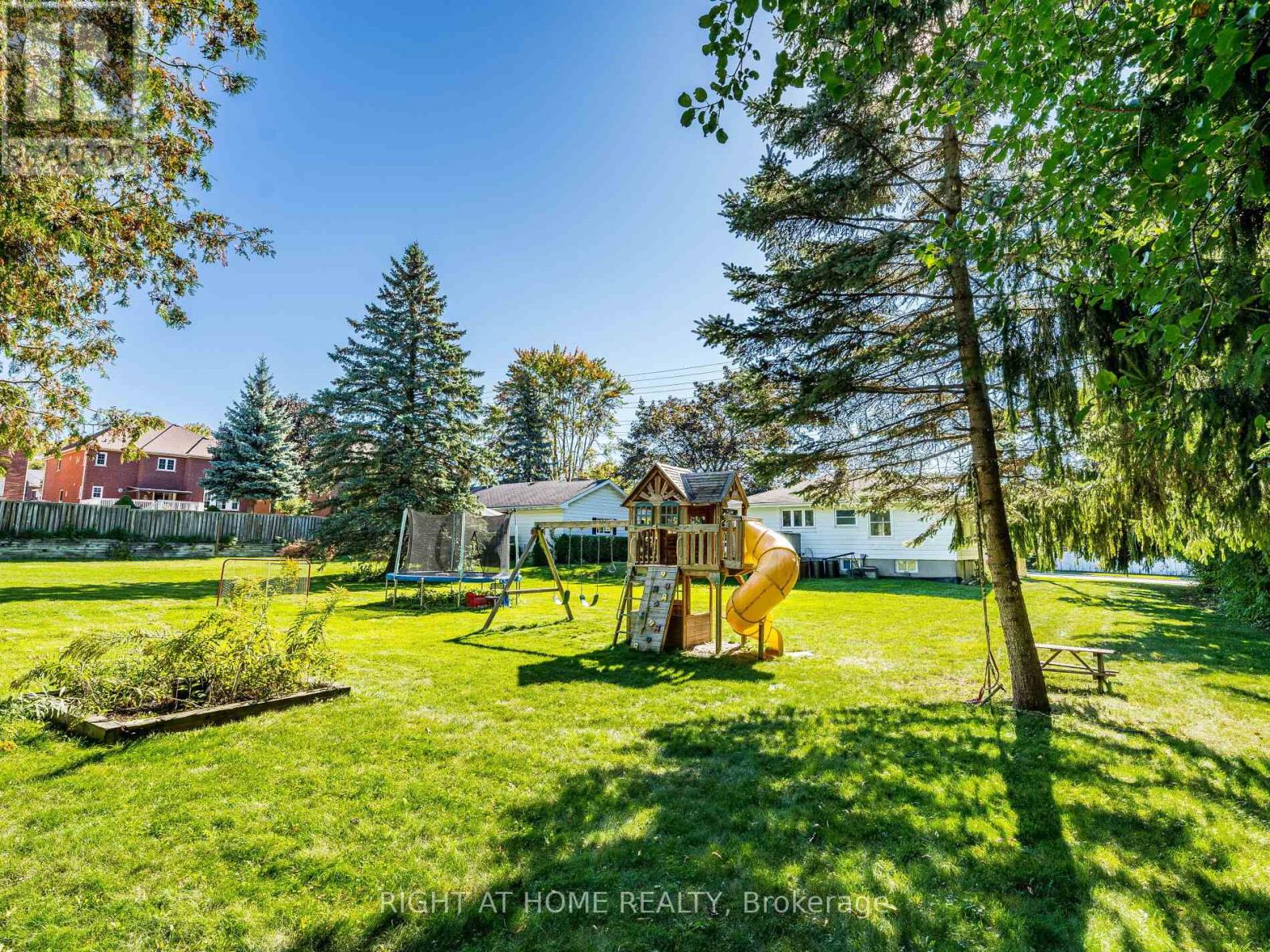 148 Winchester Road E, Whitby (Brooklin), Ontario  L1M 1X2 - Photo 42 - E12451446