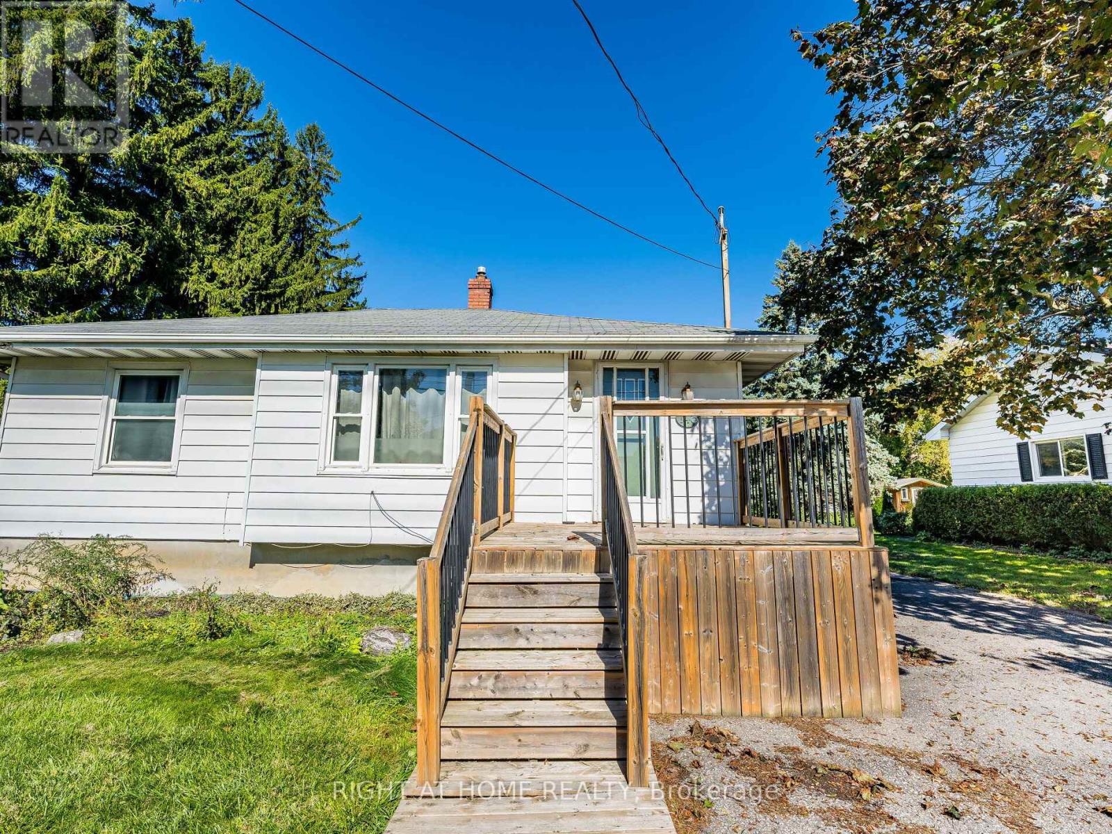 148 Winchester Road E, Whitby (Brooklin), Ontario  L1M 1X2 - Photo 6 - E12451446