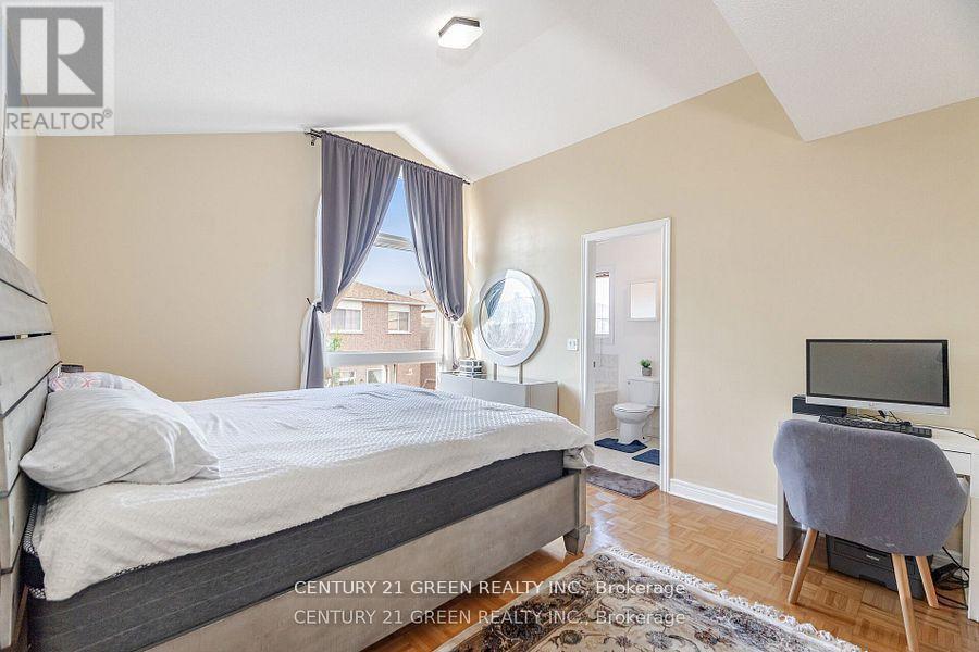 18 Fiddlehead Terrace, Toronto (Malvern), Ontario  M1B 6B5 - Photo 24 - E12451489