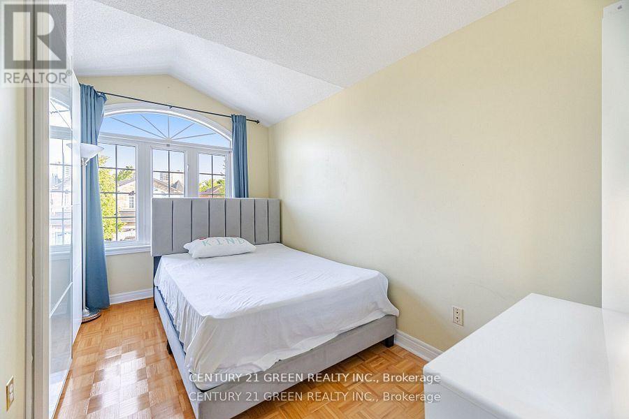 18 Fiddlehead Terrace, Toronto (Malvern), Ontario  M1B 6B5 - Photo 28 - E12451489