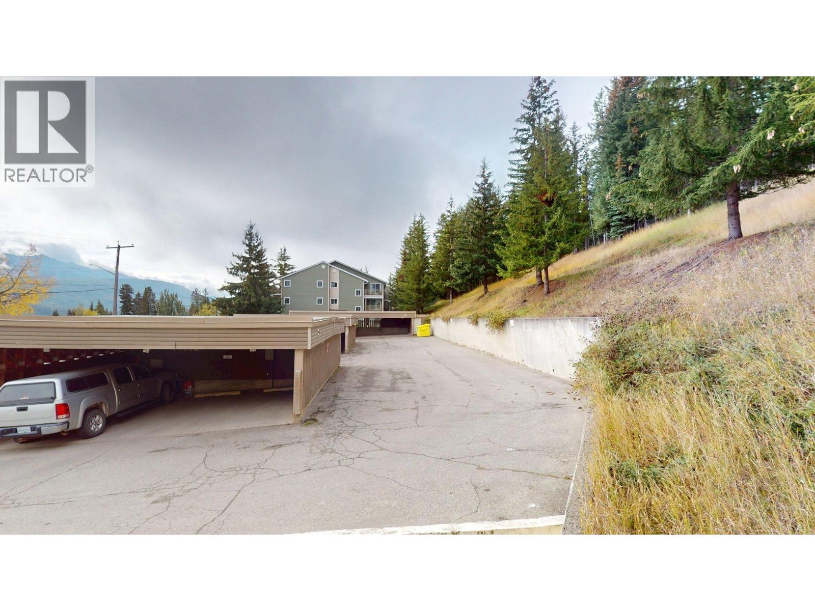 1335 Alpine Drive Unit# 202b, Elkford, British Columbia  V0B 1H0 - Photo 17 - 10365148
