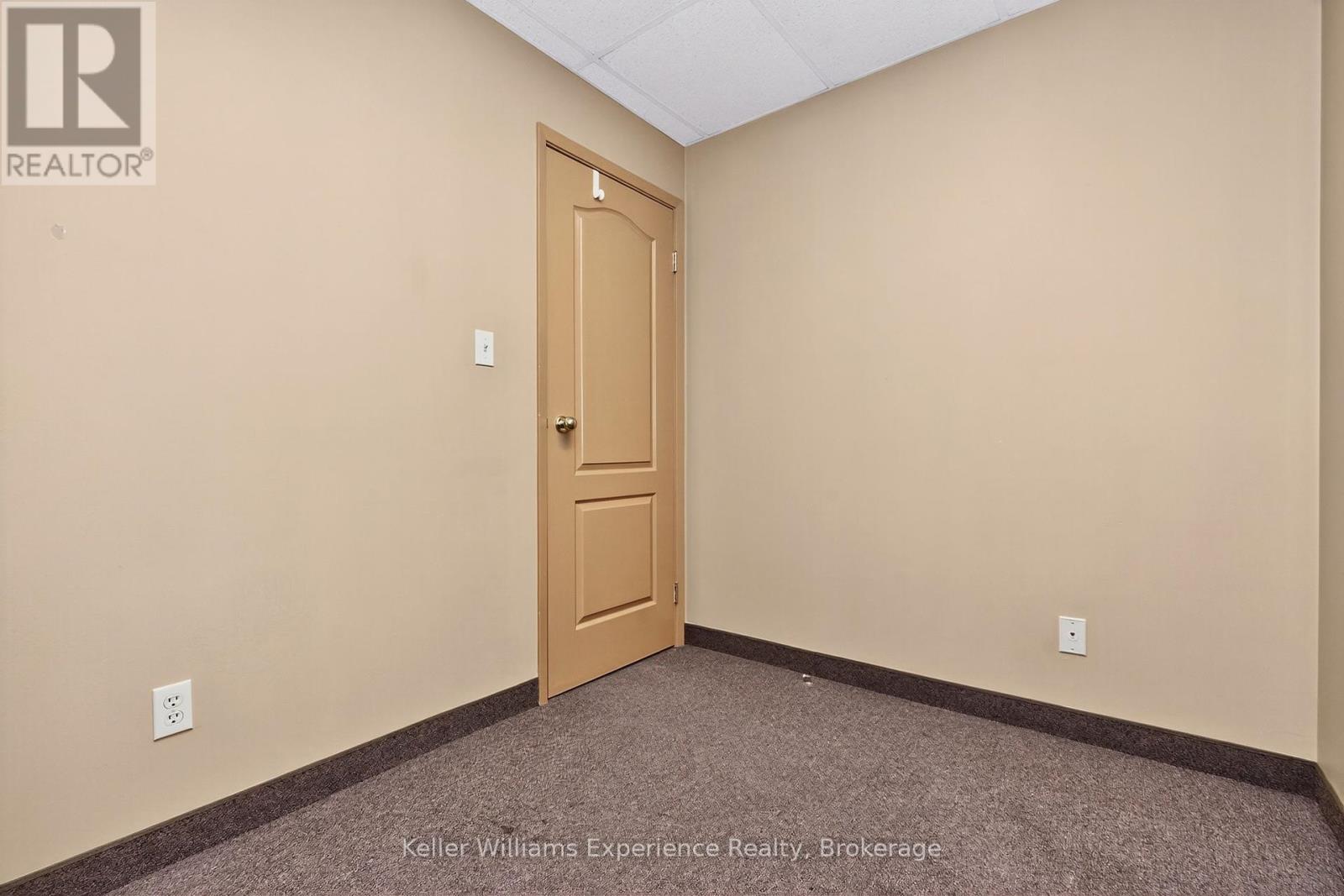 8 - 175 Main Street, Penetanguishene, Ontario  L9M 1L8 - Photo 13 - S12451527