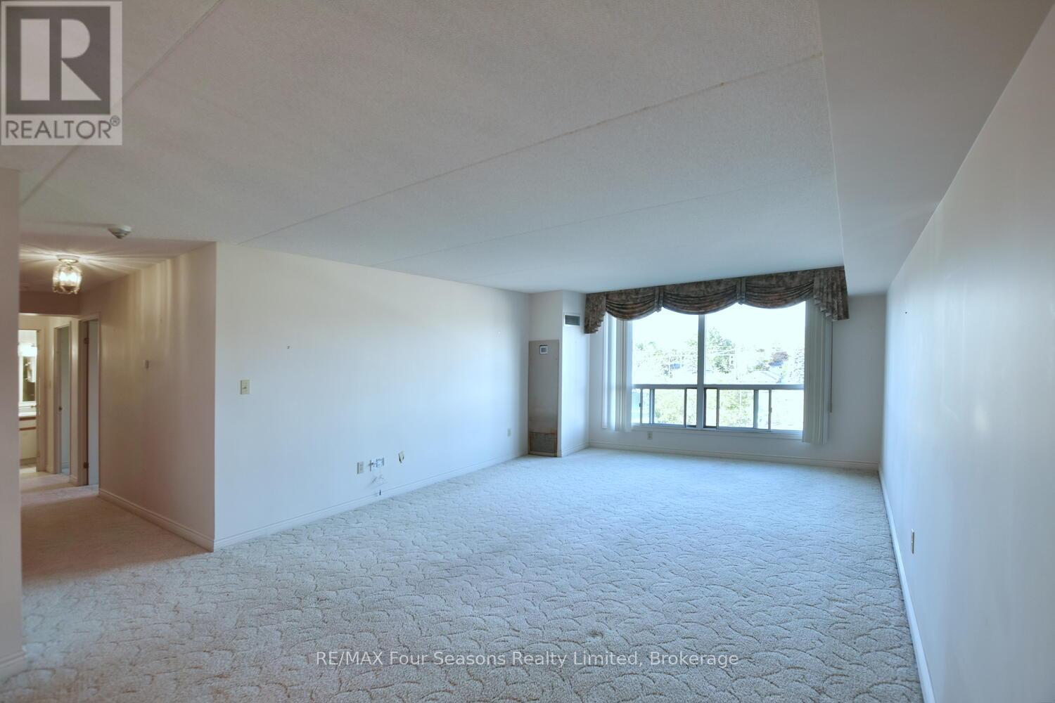 505 - 172 Eighth Street, Collingwood, Ontario  L9Y 4T2 - Photo 12 - S12451550