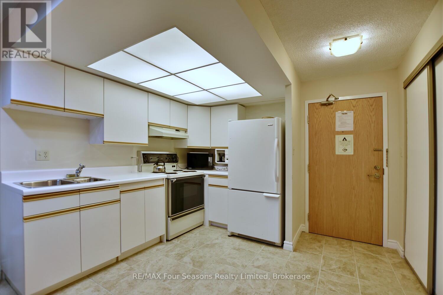 505 - 172 Eighth Street, Collingwood, Ontario  L9Y 4T2 - Photo 46 - S12451550