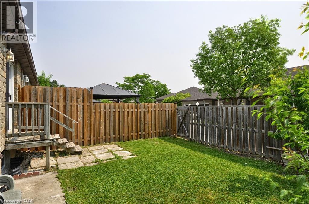 33 Bankside Drive, Kitchener, Ontario  N2N 3L3 - Photo 2 - 40769666