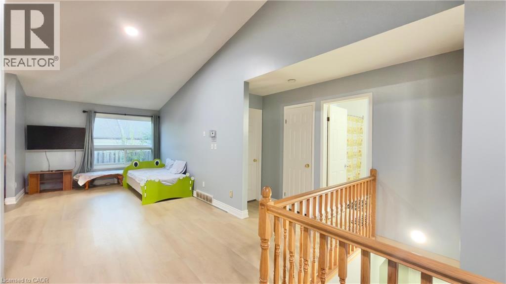 33 Bankside Drive, Kitchener, Ontario  N2N 3L3 - Photo 42 - 40769666