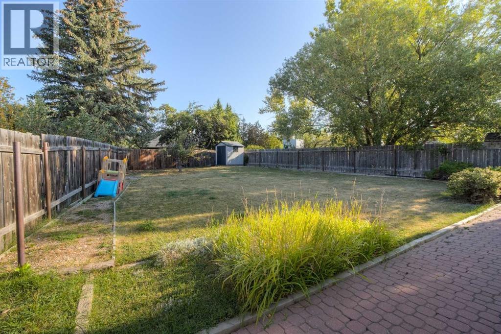 946 Columbia Boulevard W, Lethbridge, Alberta  T1K 4M3 - Photo 9 - A2250939