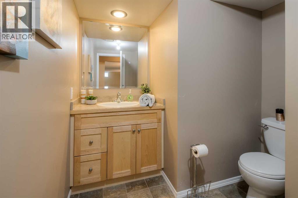 946 Columbia Boulevard W, Lethbridge, Alberta  T1K 4M3 - Photo 43 - A2250939