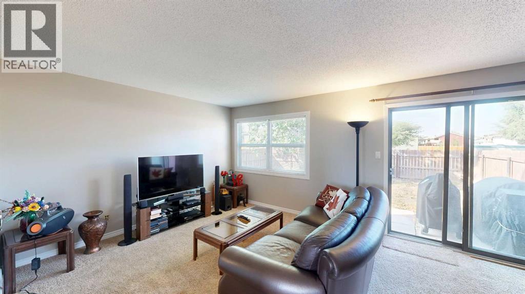 1558 St George Road N, Lethbridge, Alberta  T1H 5A1 - Photo 6 - A2258214