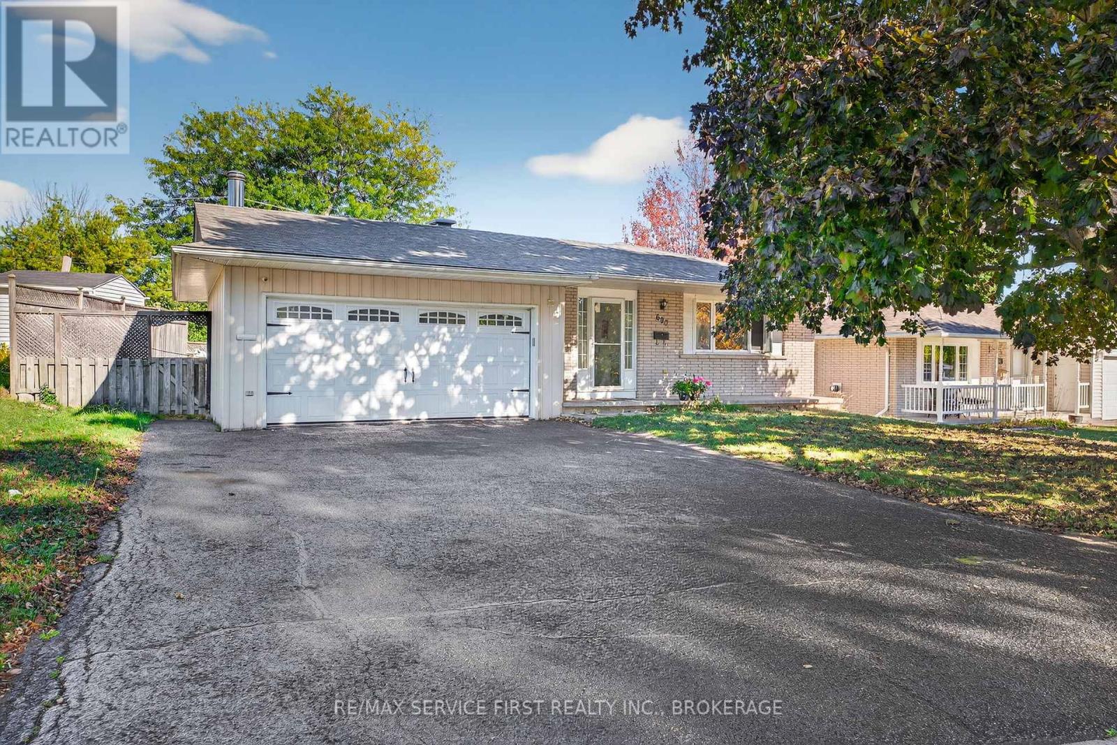 690 FLEET STREET, Kingston, Ontario