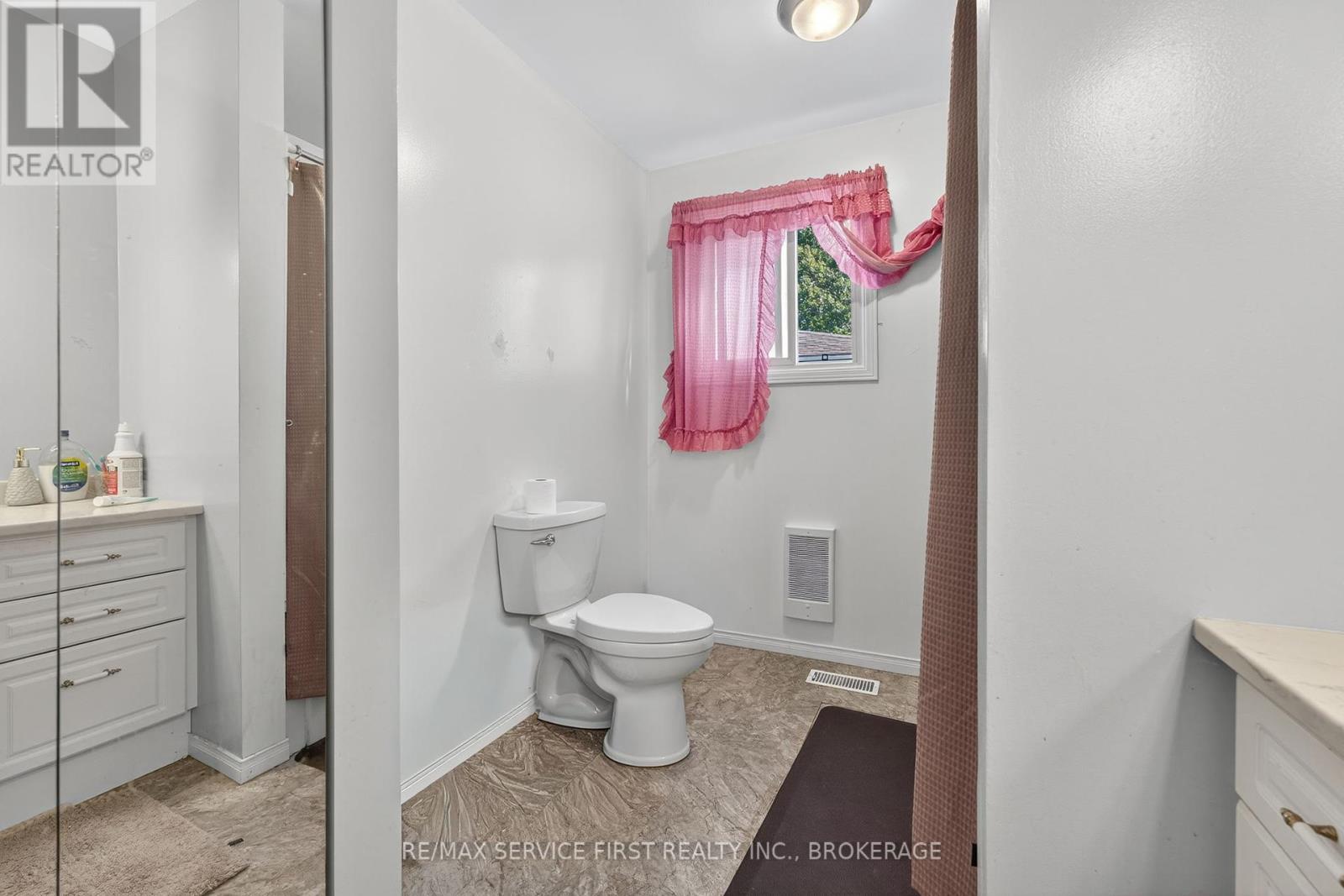690 Fleet Street, Kingston, Ontario  K7M 5A5 - Photo 14 - X12451546