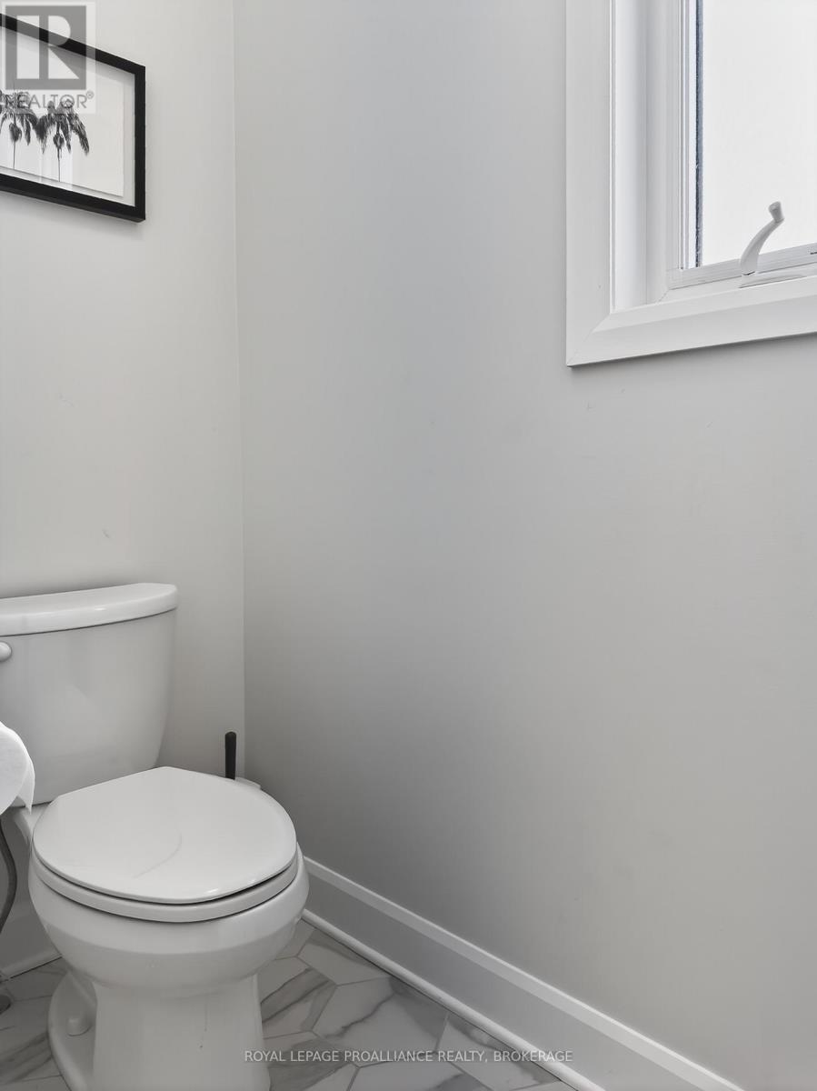756 Riverview Way, Kingston, Ontario  K7K 0J2 - Photo 25 - X12451615