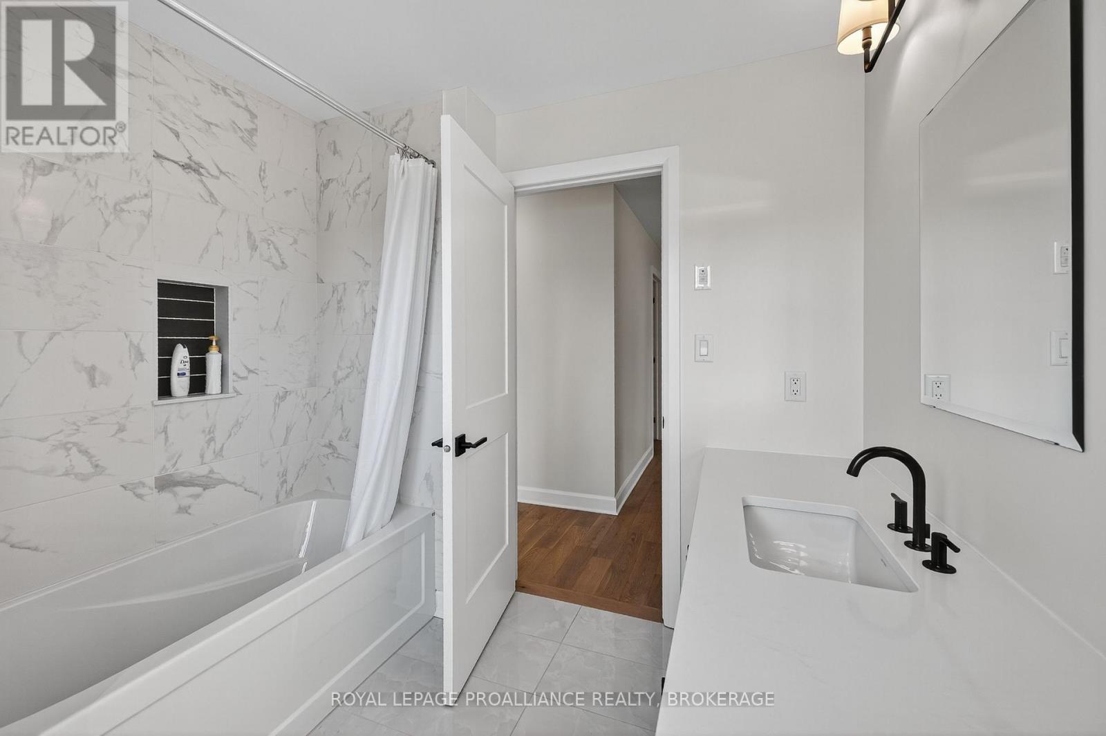 756 Riverview Way, Kingston, Ontario  K7K 0J2 - Photo 34 - X12451615