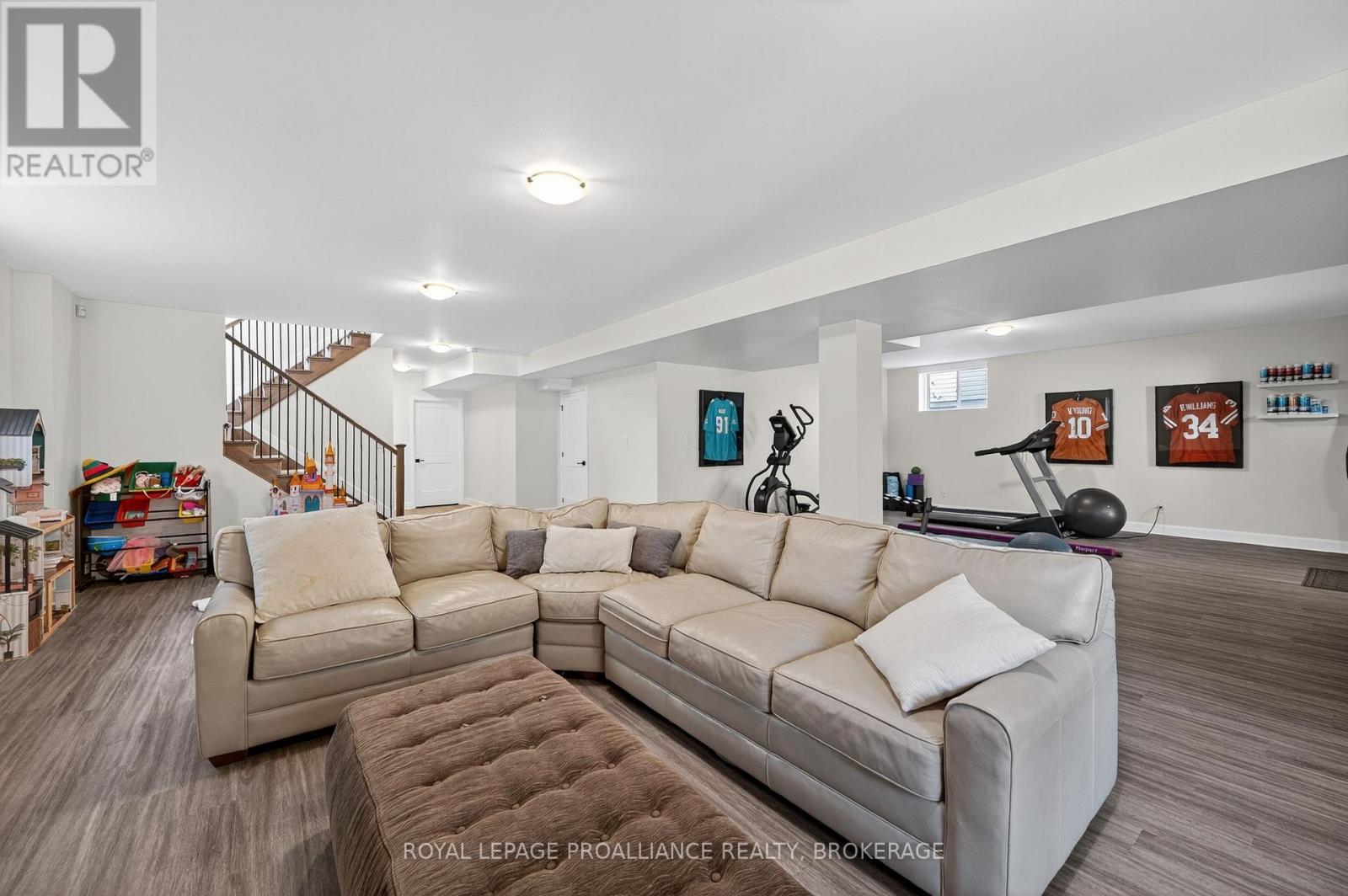 756 Riverview Way, Kingston, Ontario  K7K 0J2 - Photo 39 - X12451615