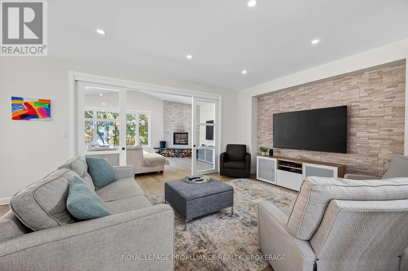 756 Riverview Way, Kingston, Ontario  K7K 0J2 - Photo 6 - X12451615