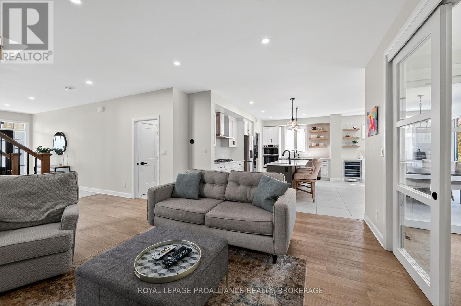 756 Riverview Way, Kingston, Ontario  K7K 0J2 - Photo 7 - X12451615