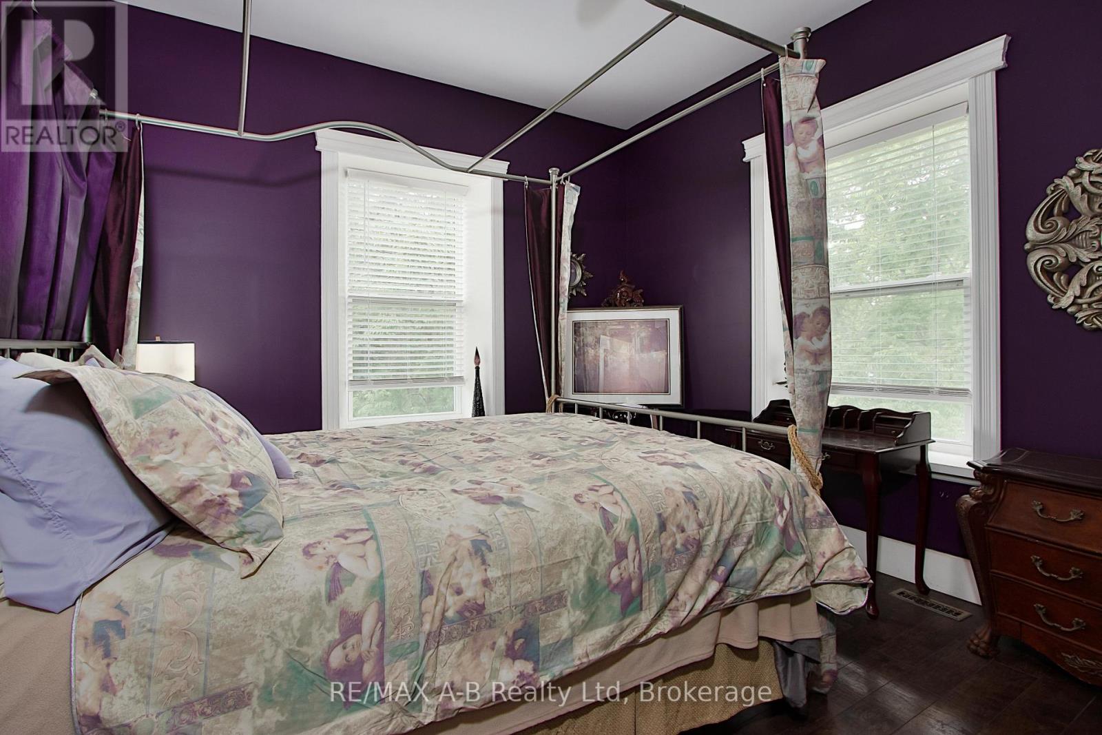 12096 Gale Road, North Middlesex, Ontario  N0M 1A0 - Photo 21 - X12451520