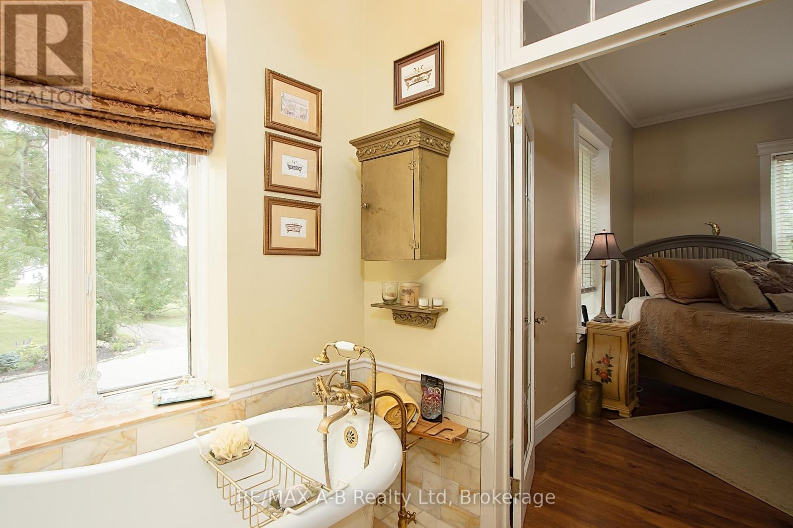 12096 Gale Road, North Middlesex, Ontario  N0M 1A0 - Photo 23 - X12451520