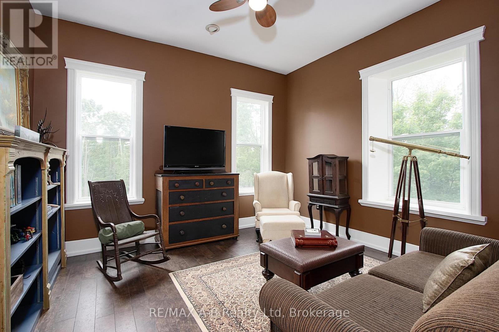12096 Gale Road, North Middlesex, Ontario  N0M 1A0 - Photo 25 - X12451520