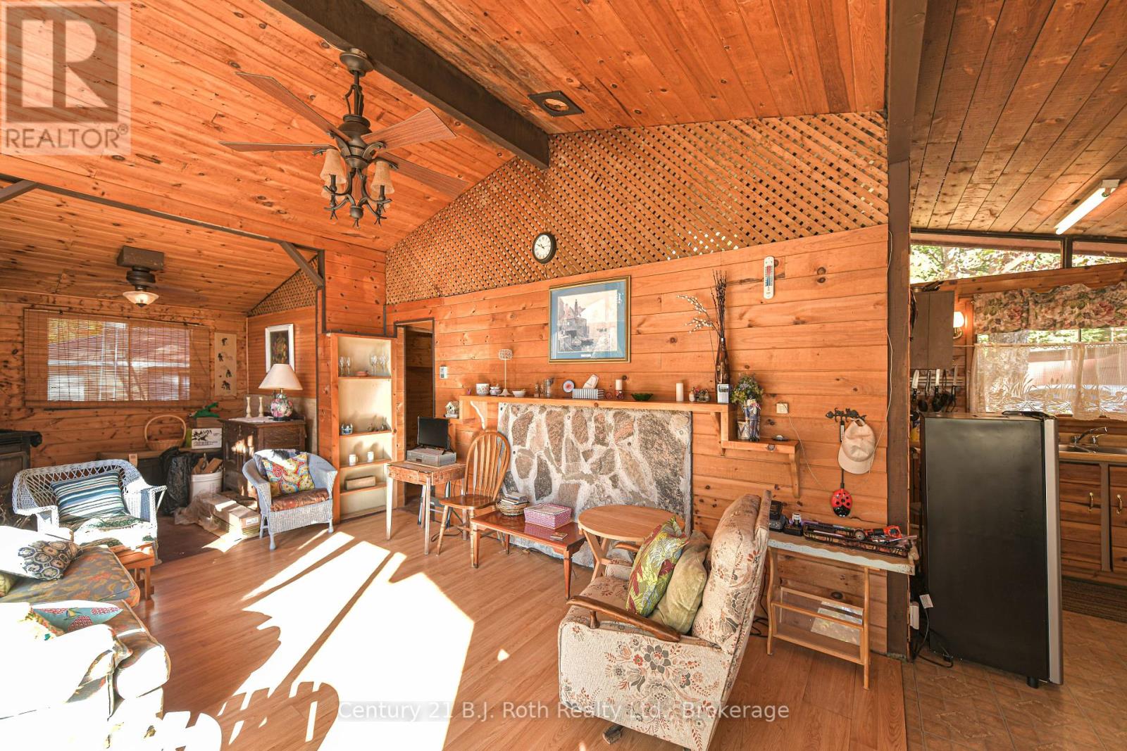 22 Baker Lane, Kawartha Lakes (Dalton), Ontario  L0K 1W0 - Photo 12 - X12451532