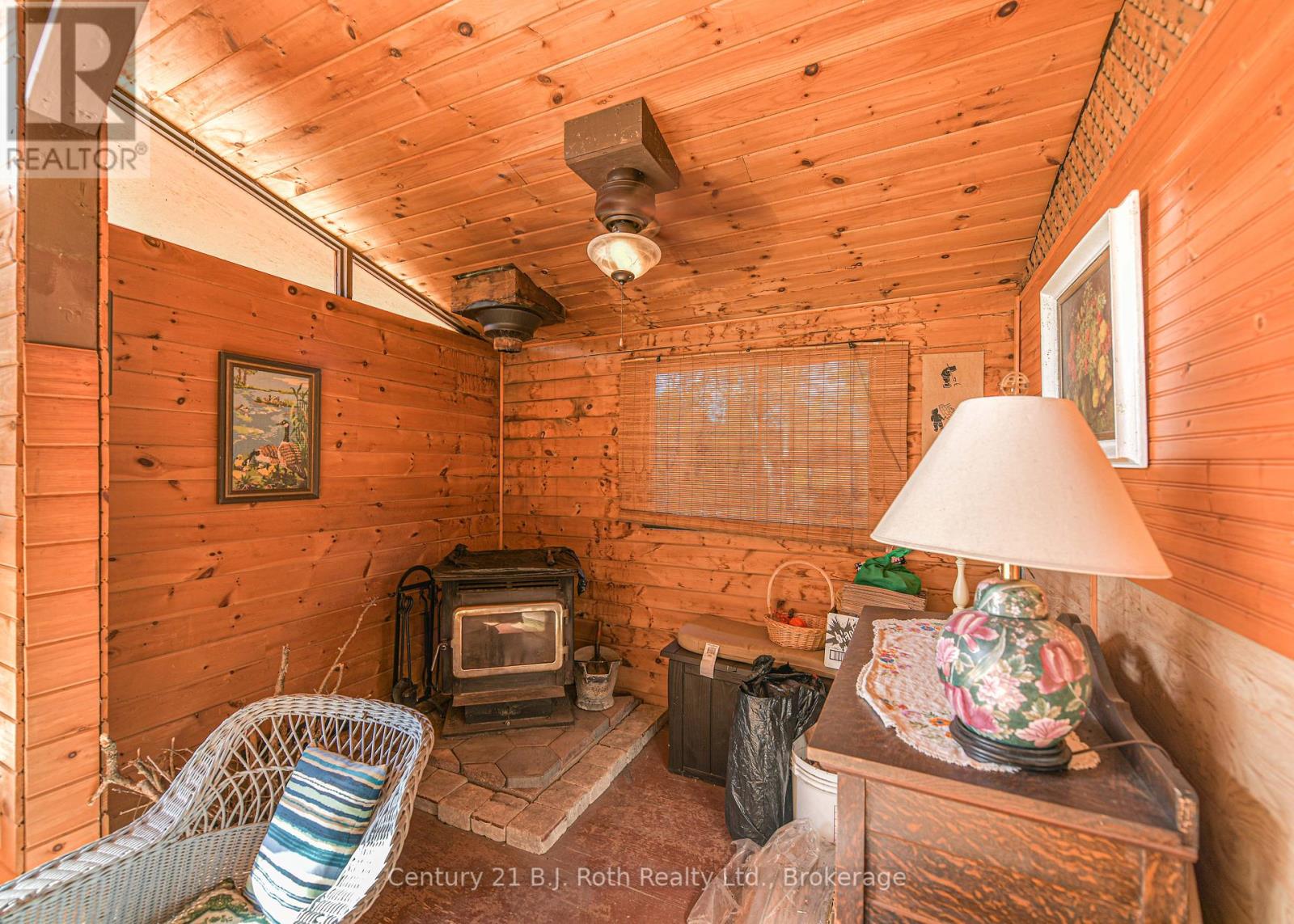 22 Baker Lane, Kawartha Lakes (Dalton), Ontario  L0K 1W0 - Photo 13 - X12451532
