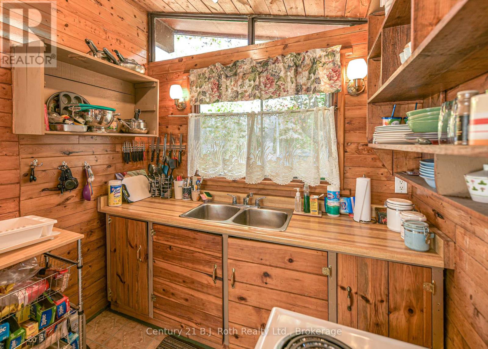 22 Baker Lane, Kawartha Lakes (Dalton), Ontario  L0K 1W0 - Photo 6 - X12451532