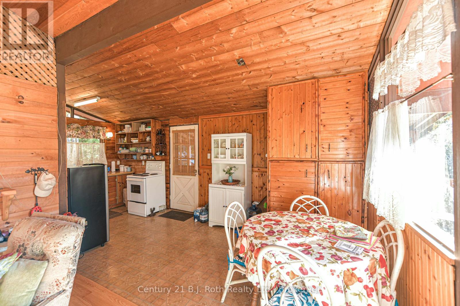 22 Baker Lane, Kawartha Lakes (Dalton), Ontario  L0K 1W0 - Photo 9 - X12451532