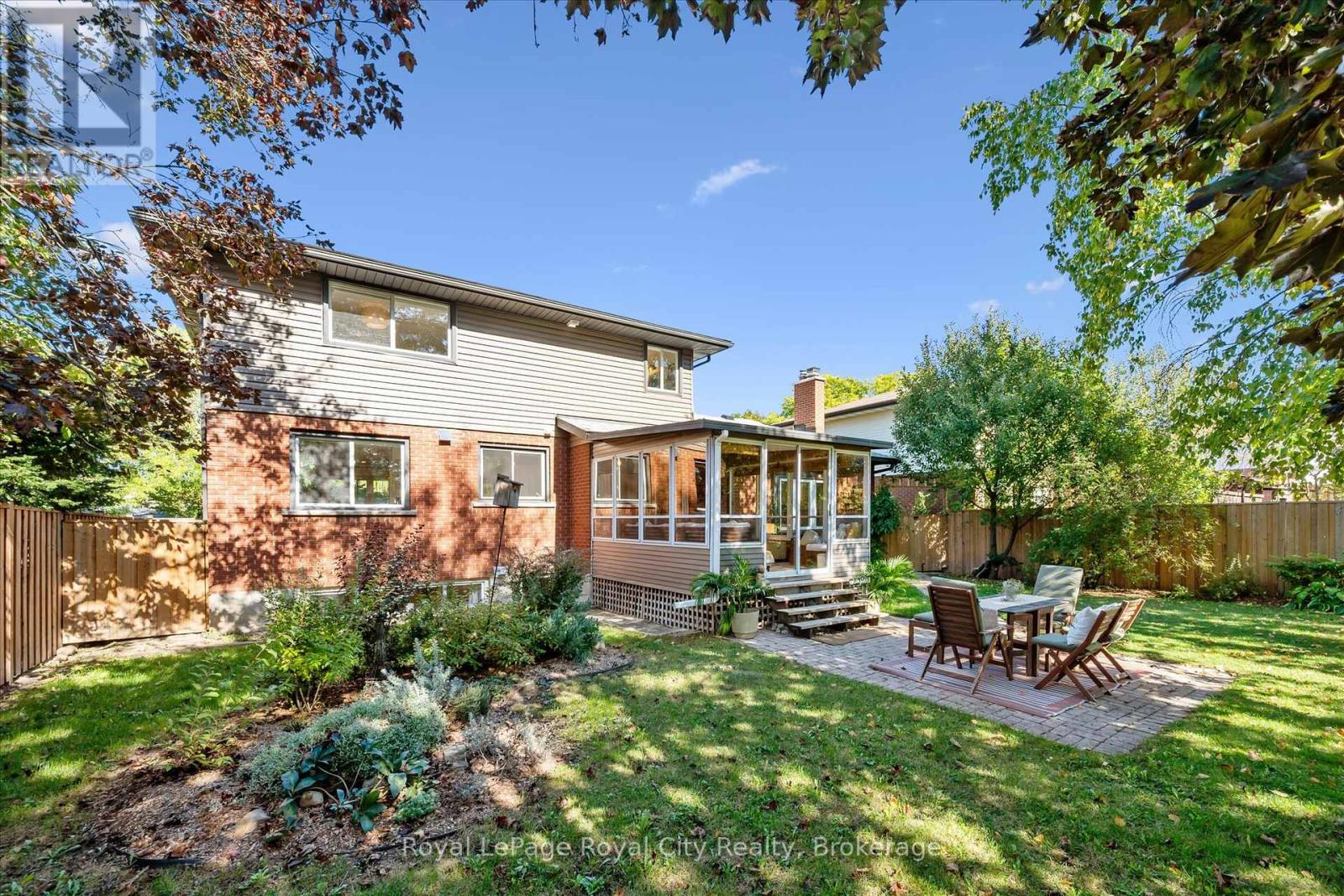 3 Latenda Place, Guelph (Kortright East), Ontario  N1G 3B8 - Photo 35 - X12451542
