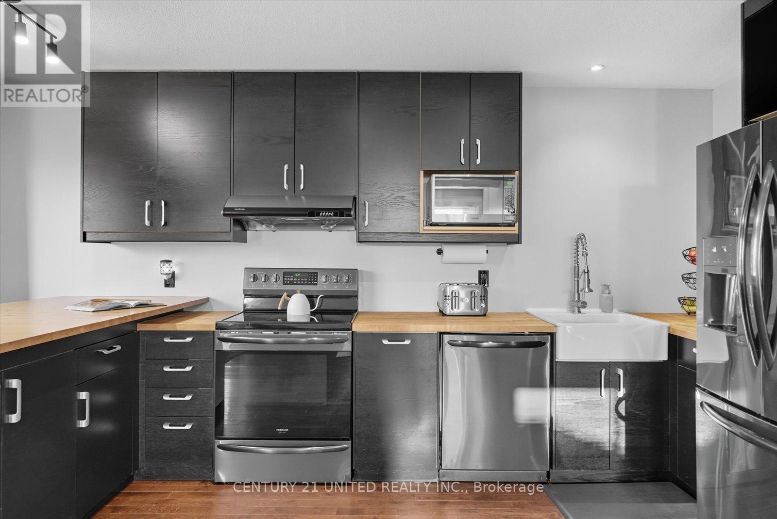 263 Riverview Heights, Peterborough, Ontario  K9J 1A9 - Photo 12 - X12451548