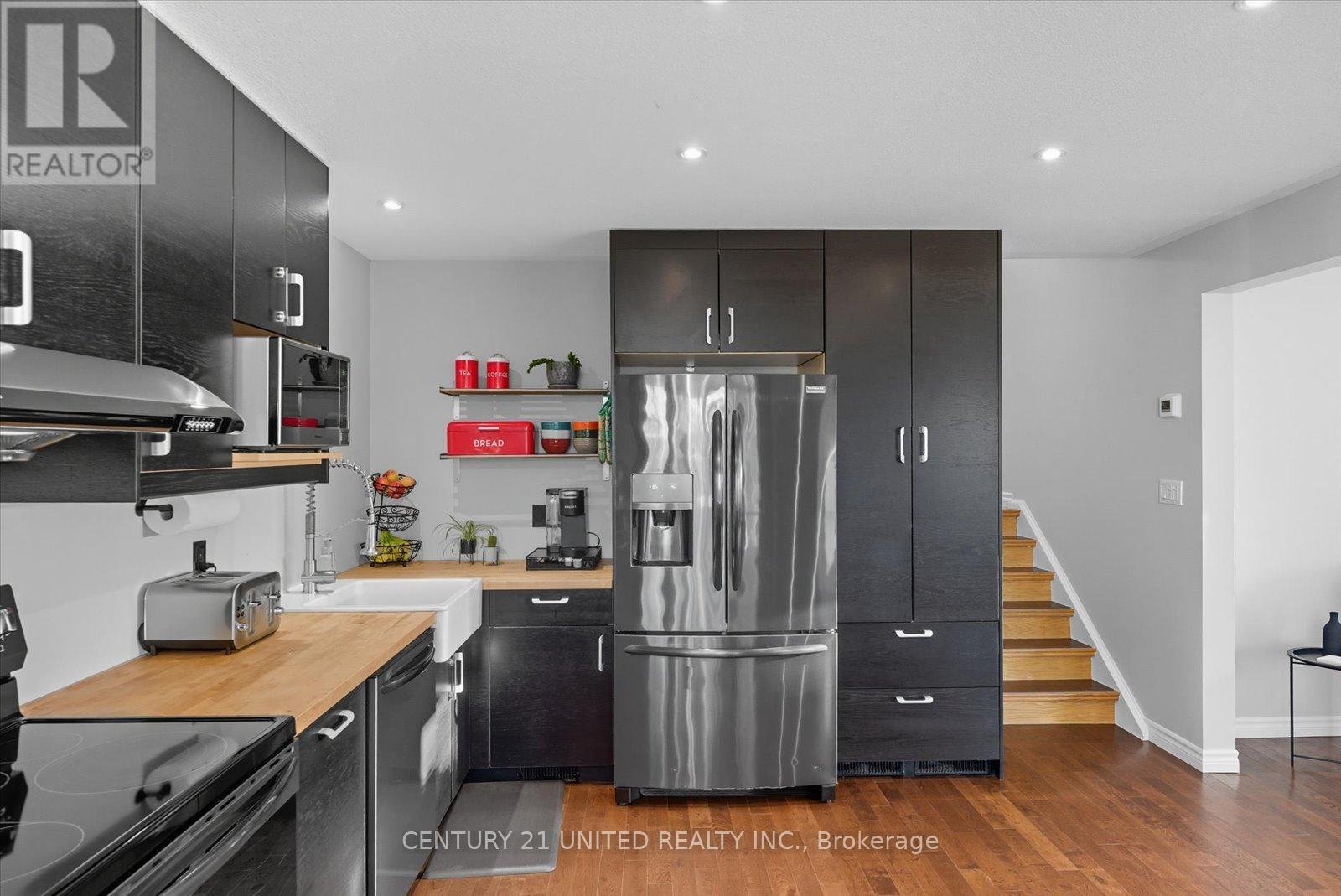 263 Riverview Heights, Peterborough, Ontario  K9J 1A9 - Photo 13 - X12451548