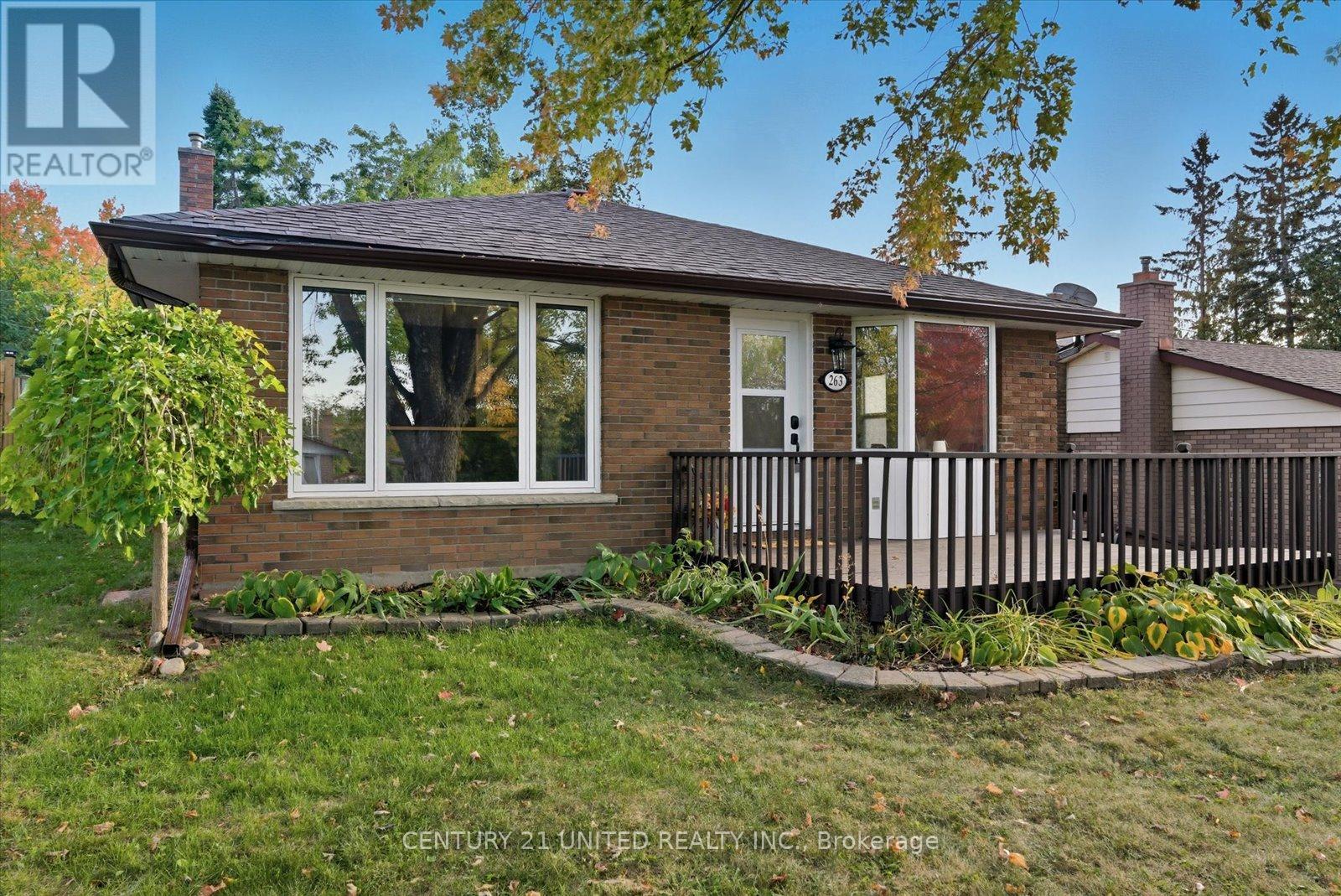 263 Riverview Heights, Peterborough, Ontario  K9J 1A9 - Photo 2 - X12451548