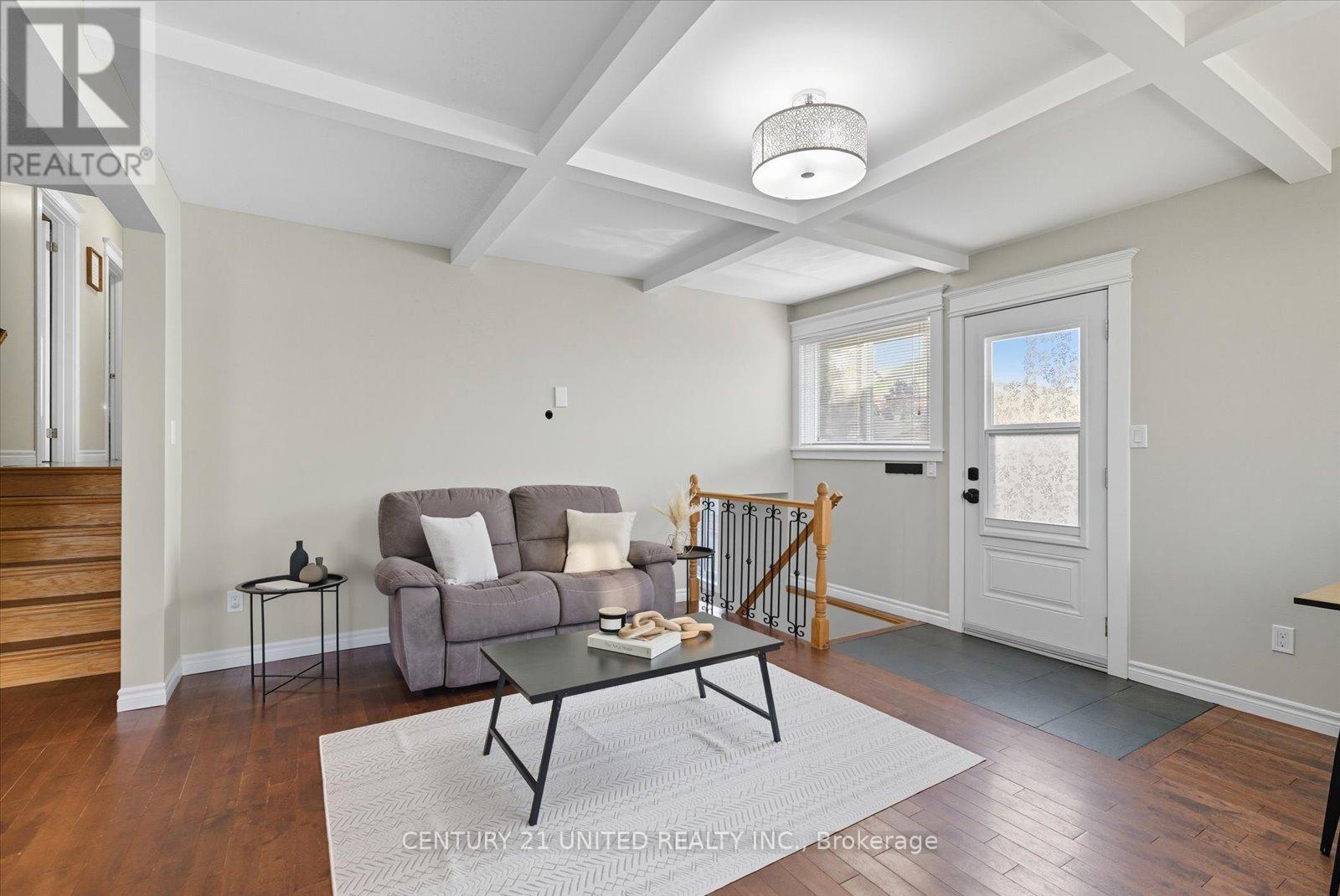 263 Riverview Heights, Peterborough, Ontario  K9J 1A9 - Photo 7 - X12451548